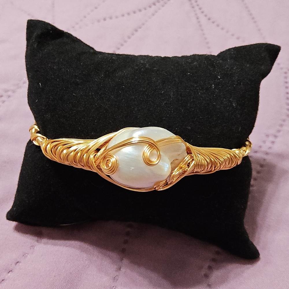 Bohemian Style Fresh Water Pearl Bracelet Purity & Inner Wisdom - Picture 1 of 5